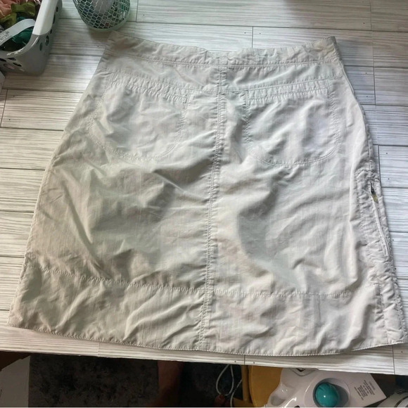 Llbean tan cargo athletic hiking skirt with pockets women’s size 10 - Picture 12 of 13